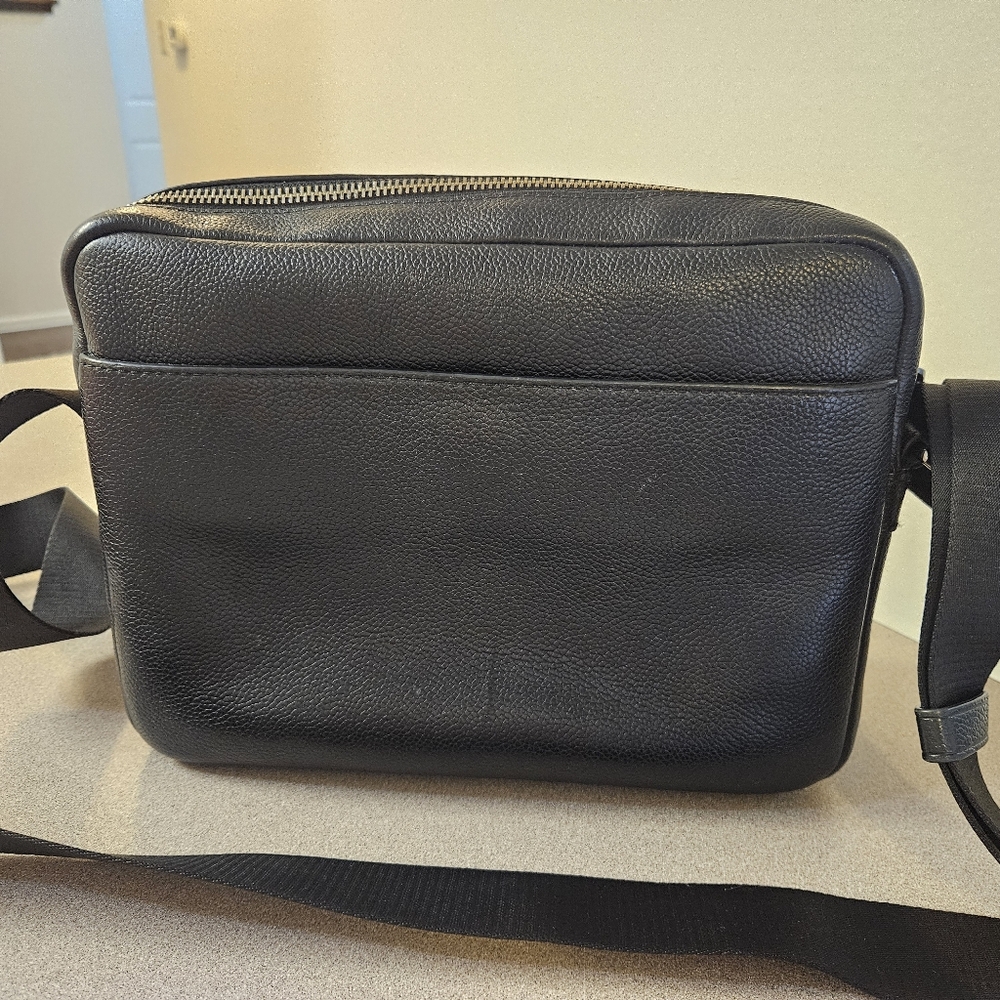 Unisex Michael Kors Cooper Black Pebbled Leather Messenger Bag Medium Crossbody - Picture 5 of 13